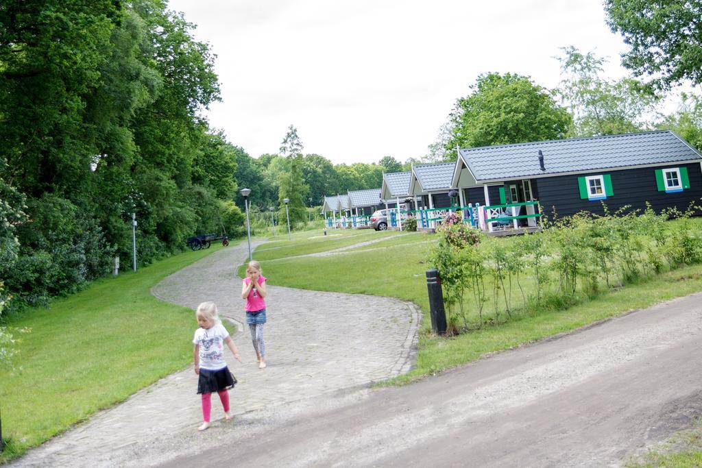 Familiecamping De Vossenburcht IJhorst Ruang foto