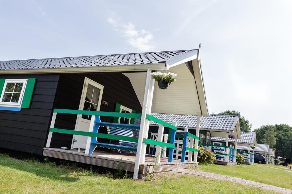 Familiecamping De Vossenburcht IJhorst Ruang foto